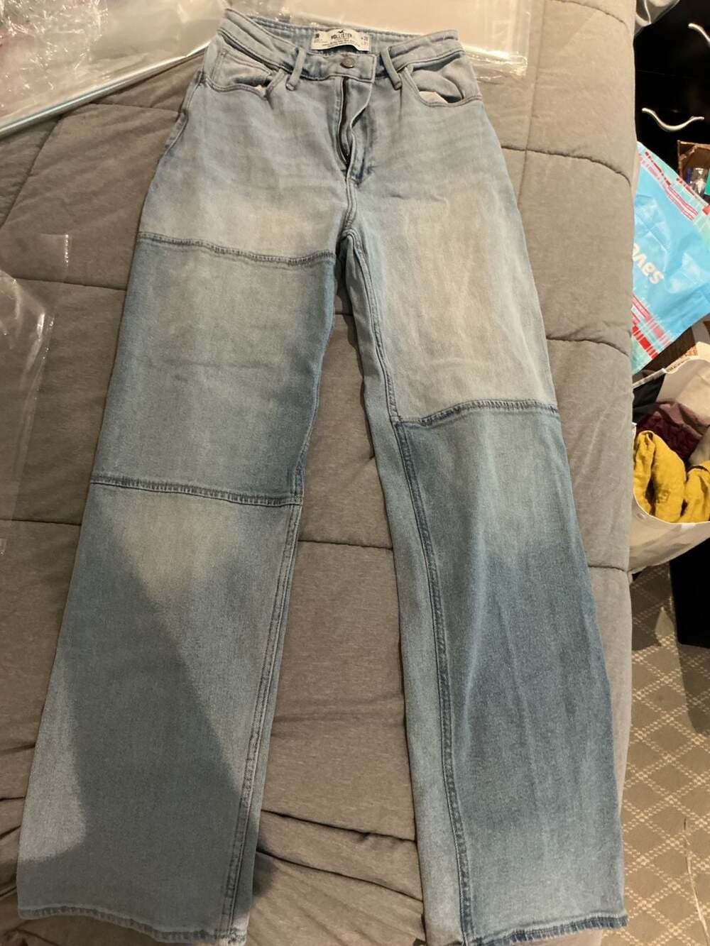 Hollister Curvy Ultra High-Rise Dad Jean Size 3R Light Wash Denim